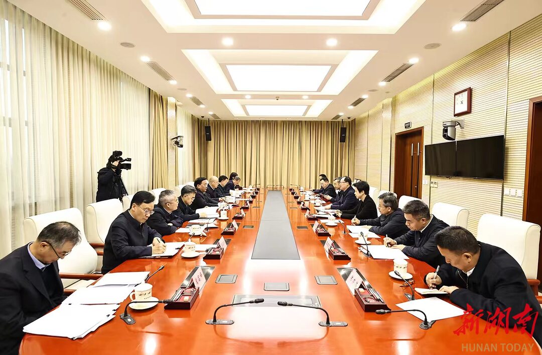 毛伟明在京走访部分部委科研机构和企业 韩俊出席