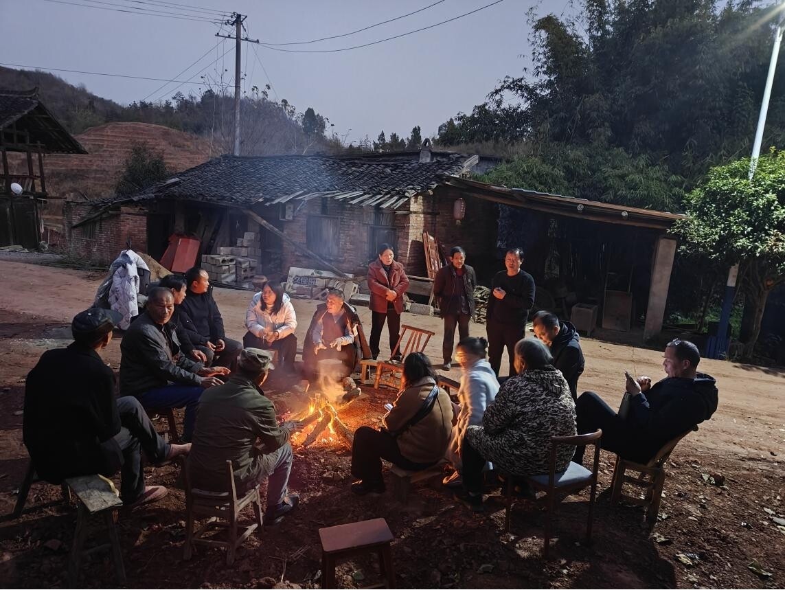 洞下场乡古尧村： 古垅院子院落会话家常 共促供水质量再提升