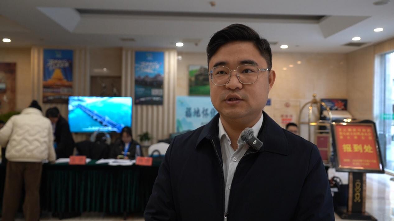 怀揣民意赴盛会 凝心聚力谋发展 芷江侗族自治县第九届人民代表大会第五次会议代表陆续报到