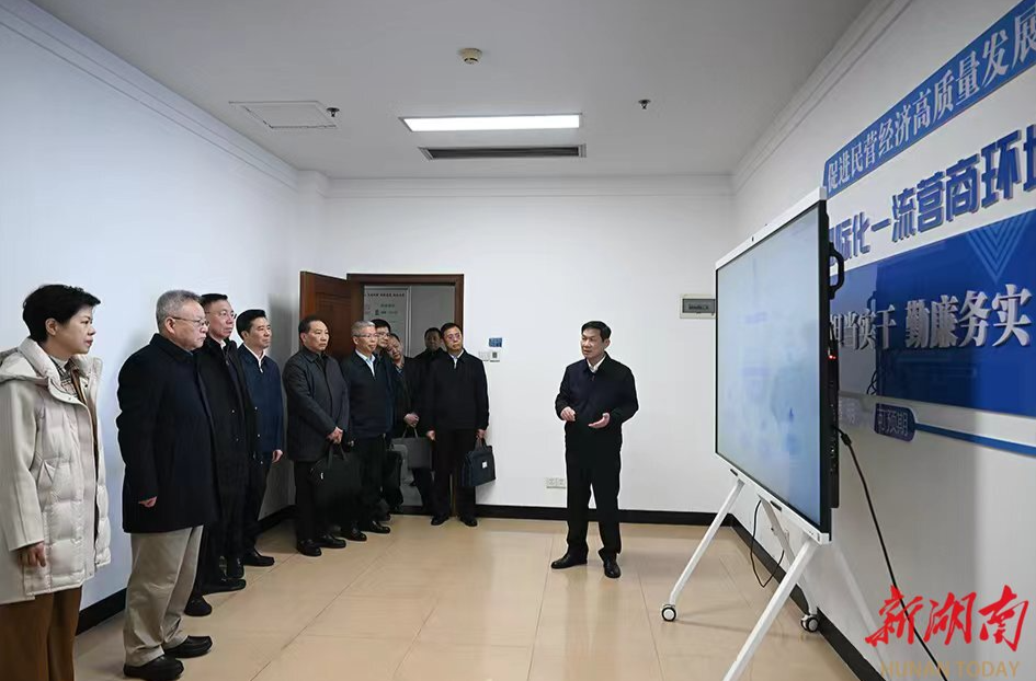 沈晓明调研省民营经济发展局