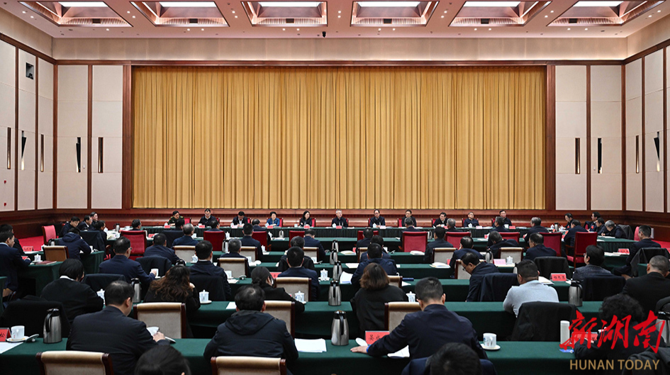 沈晓明主持召开2025年度市州和省直行业系统党（工）委书记抓基层党建工作述职评议会议