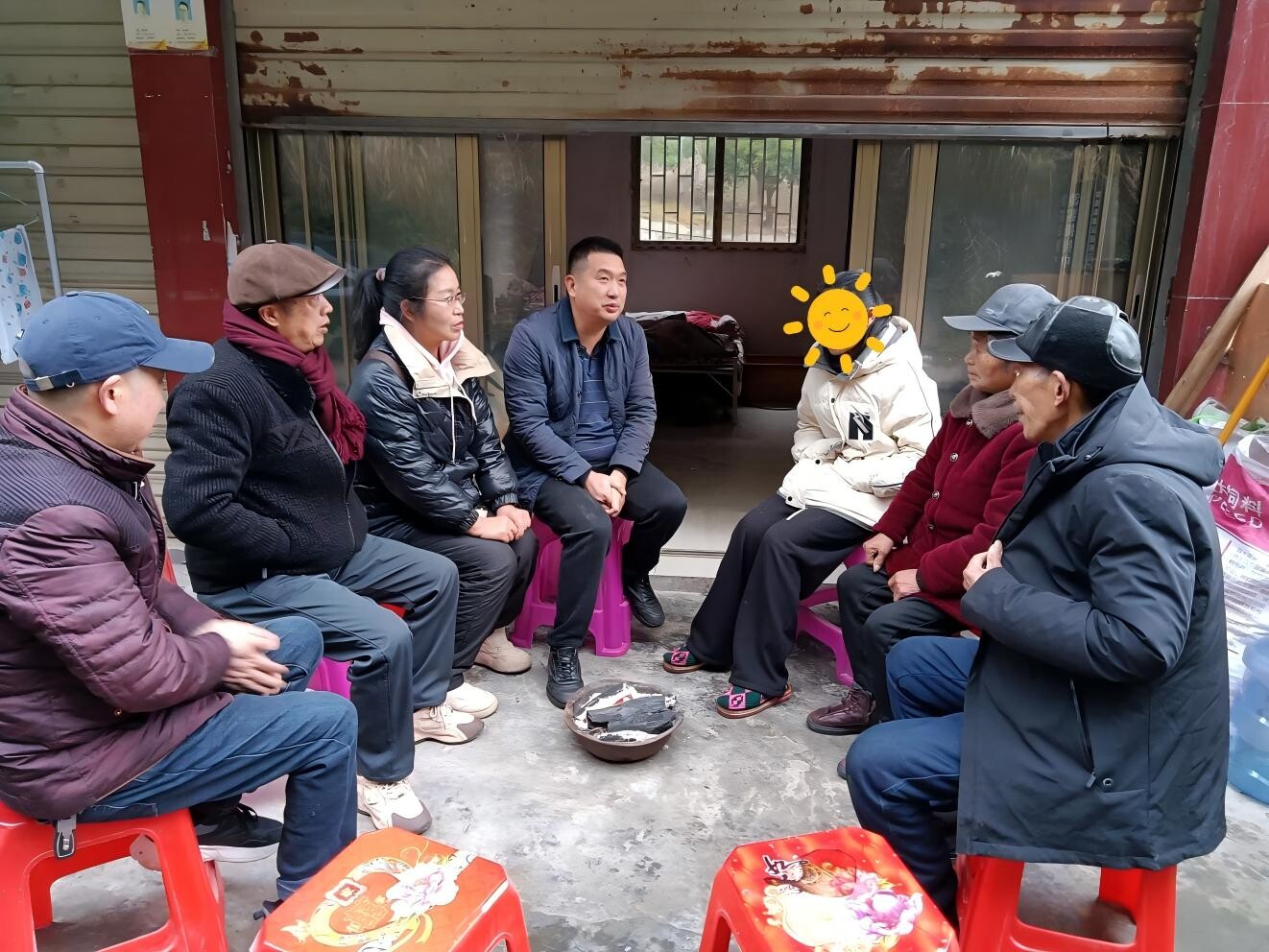 新春走基层 送温暖丨寒冬送暖 芷江关工委走访慰问困境学生