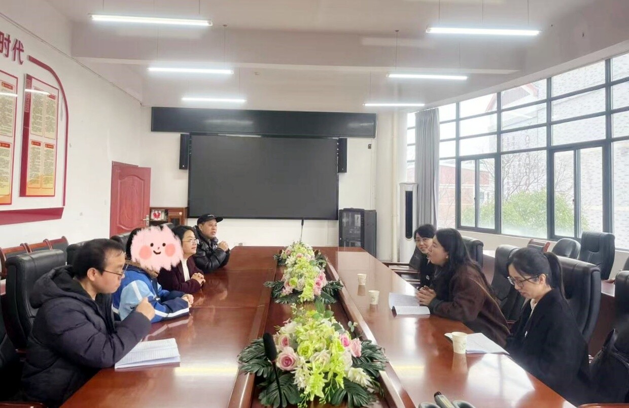 新春走基层 送温暖丨暖春送关怀 妇联走访慰问“凤翔女生”