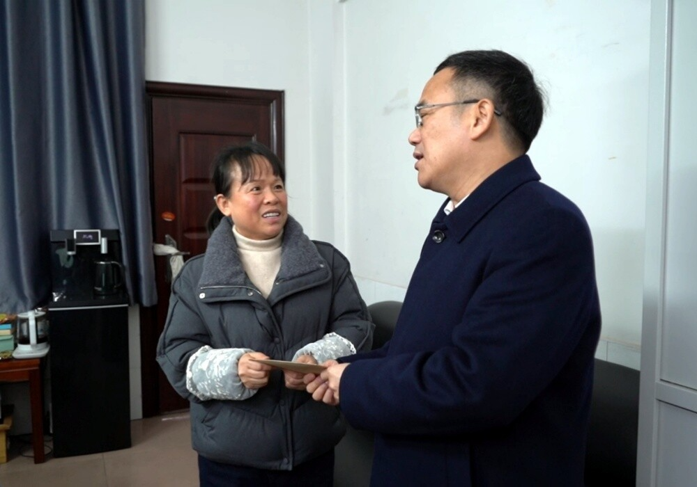 新春走基层 送温暖丨梁元和开展春节前走访慰问活动