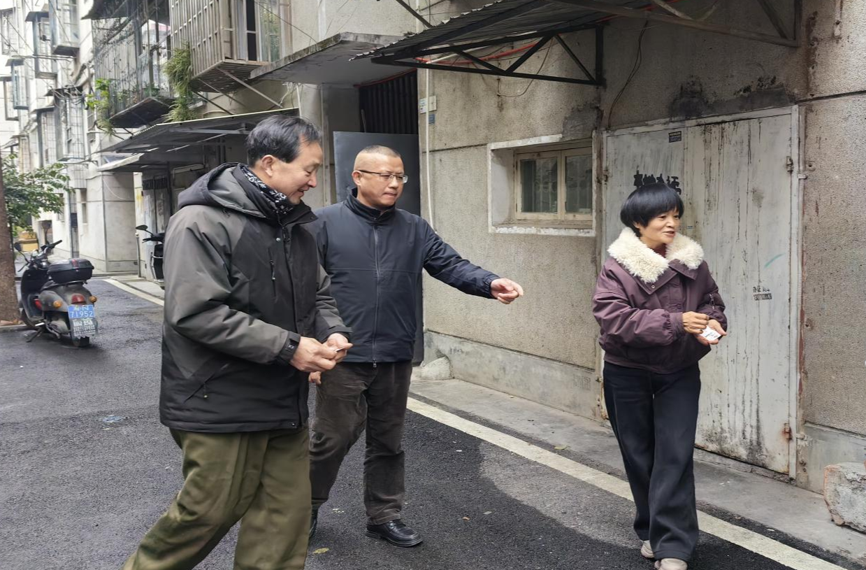 新春走基层 送温暖｜芷江统计局开展春节前走访慰问老干部活动