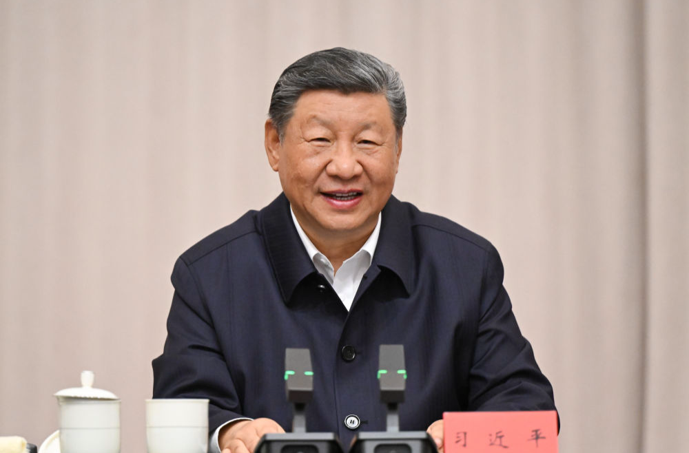 《求是》杂志发表习近平总书记重要文章《当前经济工作的重点任务》