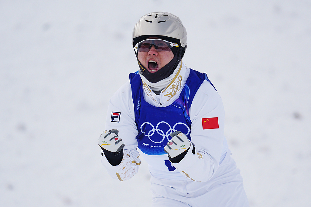 彼此扶持造就冠军夫妻，王心迪不用再“嫉妒”徐梦桃的金牌了