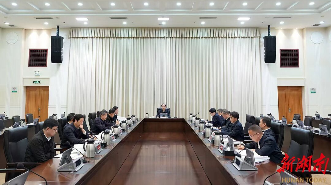 省政府党组部署开展树立和践行正确政绩观学习教育