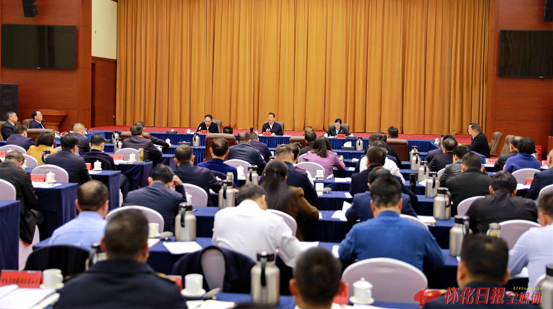 许忠建主持召开市生态环境保护委员会2026年第一次全体（扩大）会议