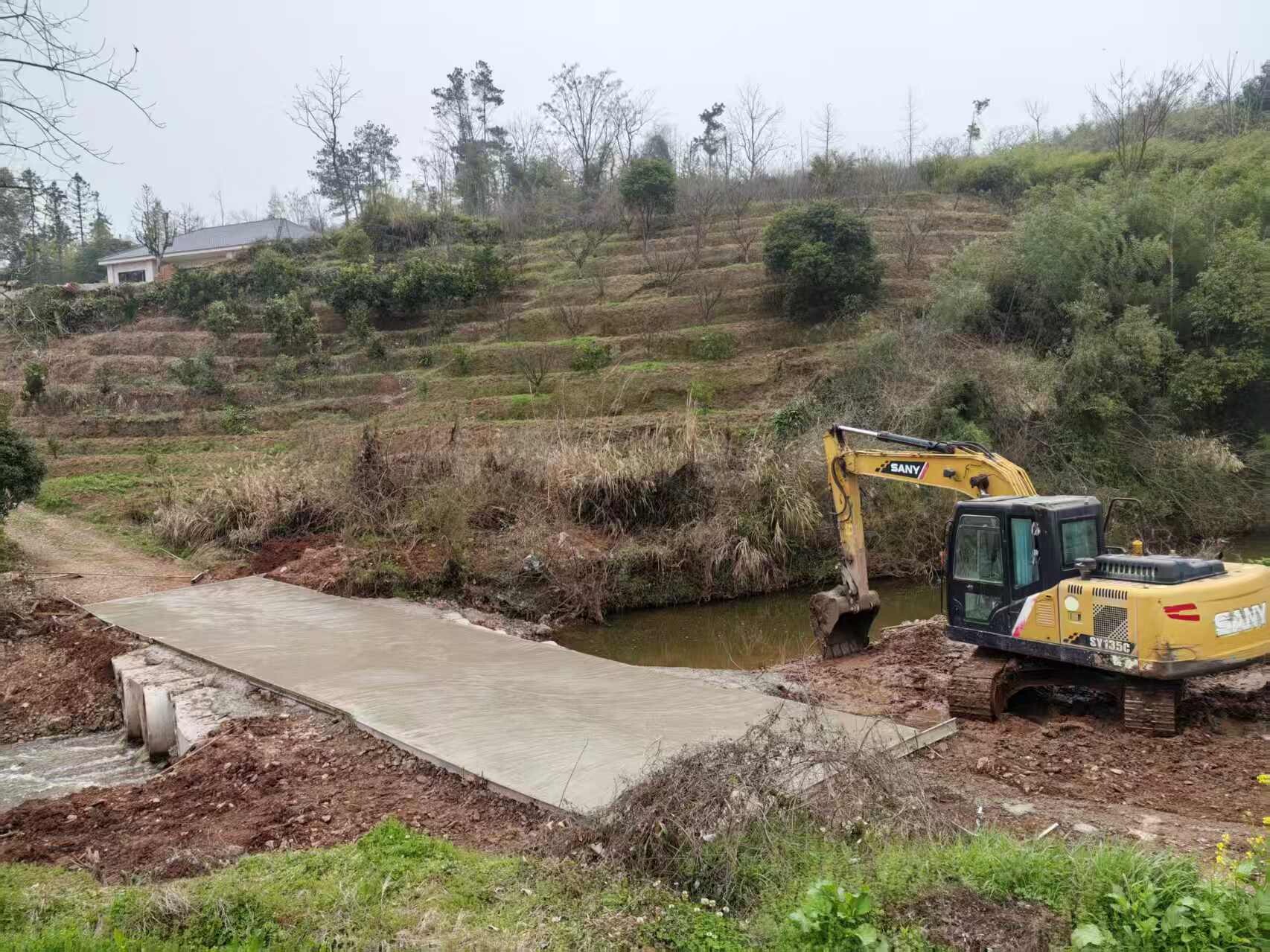 罗旧镇：架起便民桥 铺就暖心路
