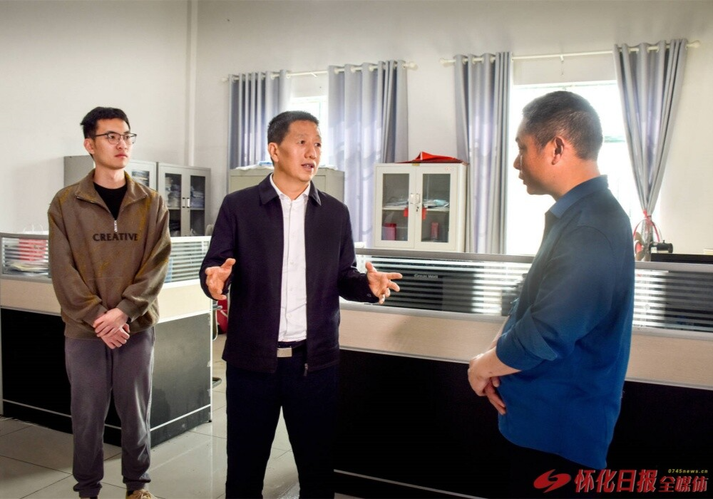 许忠建：切实守牢安全稳定底线