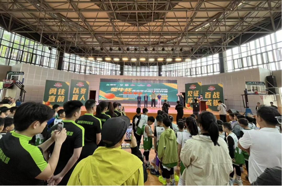 高校篮球师培联盟暨蒙牛杯青少年小篮球（怀化赛区） 公开赛在芷江开幕
