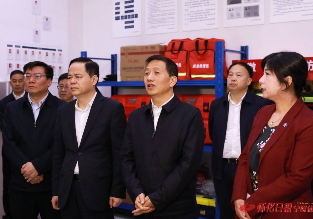 许忠建专题调研督导“五一”假期安全生产和旅游市场服务保障工作