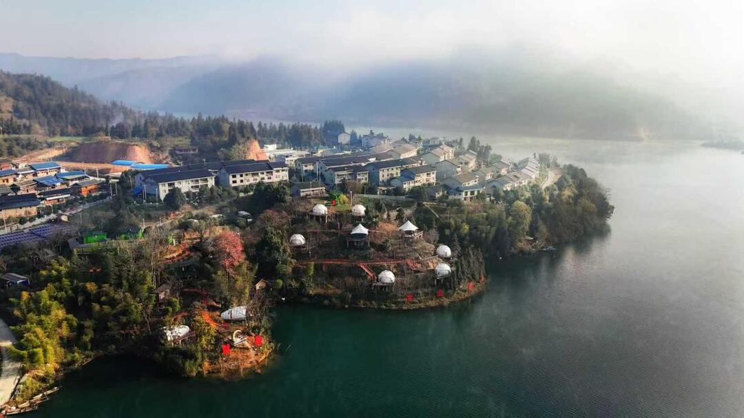 芷江碧涌清江别墅：湘黔边界文旅明珠火爆出圈 村集体经济绘就乡村振兴新图景