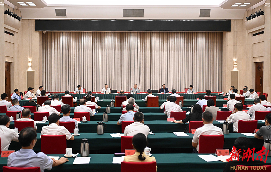 沈晓明：举一反三抓好防风险保安全护稳定工作 推动全省安全生产形势稳定向好