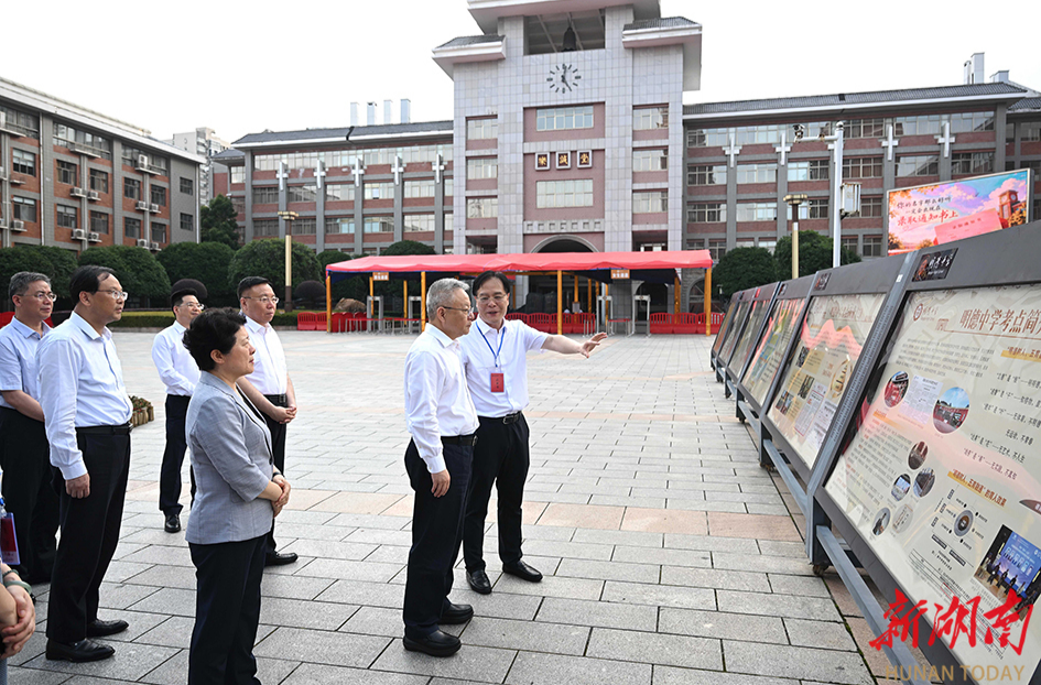 沈晓明检查高考准备工作