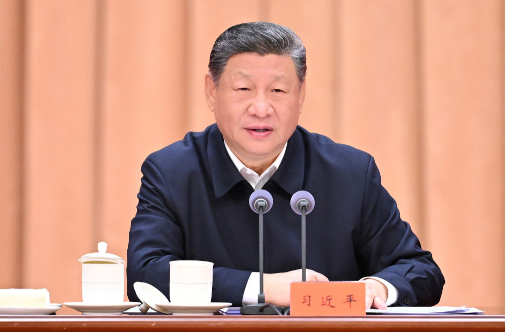习近平：你连任后首访选择中国 体现了对发展中老关系的高度重视