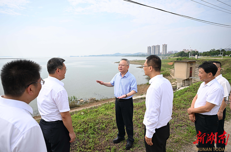沈晓明赴岳阳市调研并参加省人大代表小组主题活动