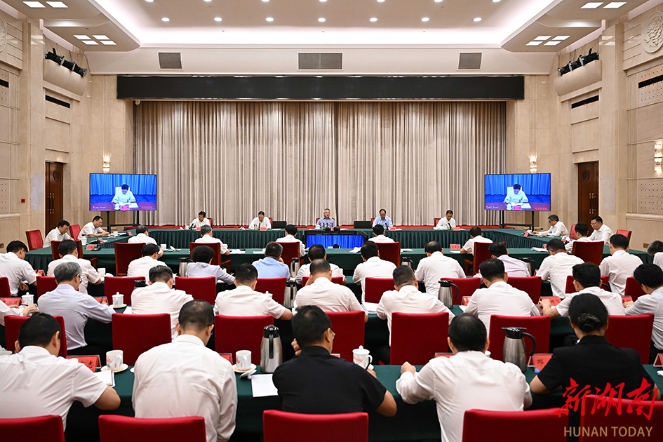 沈晓明：树立以项目看担当以产业看实绩的导向 推动产业发展和项目建设取得更大成效
