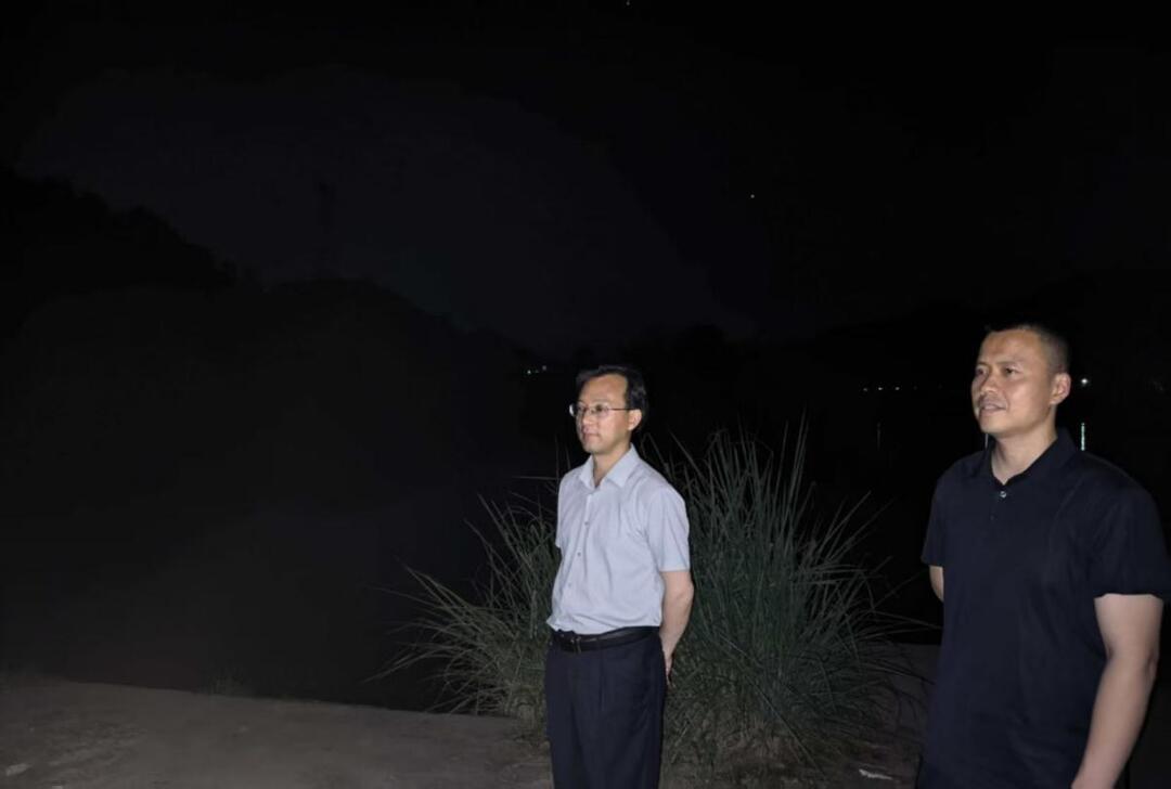 让党旗在防汛一线高高飘扬丨风雨中的坚守  公坪镇“四个一”全力守护群众安全