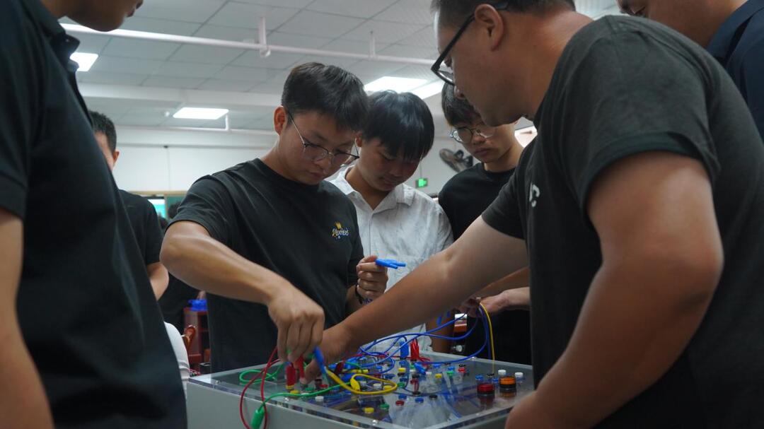 持证学技稳就业！芷江凯瑞职校深耕特种作业培训