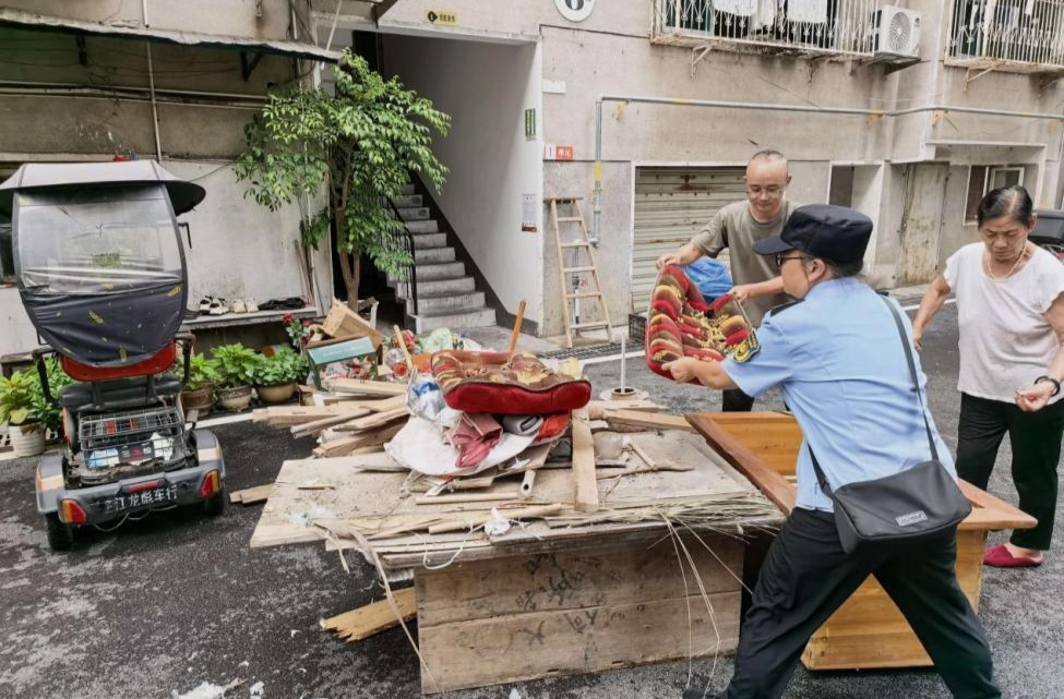 芷江镇纵深推进消防宣传“九进”攻坚行动 筑牢安全防线