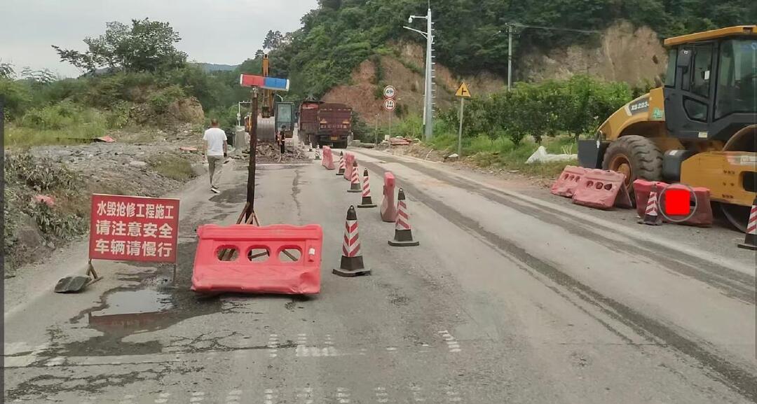 排查隐患抓整改 重建水稳保质量 筑牢公路安全防线