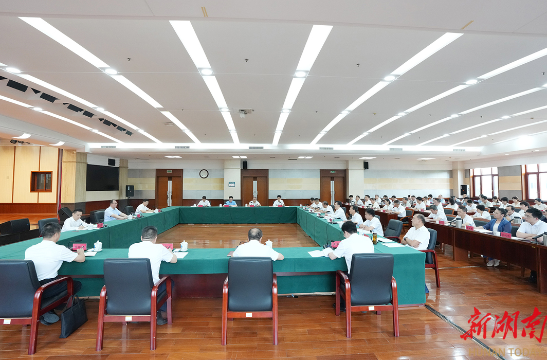 毛伟明赴省发展改革委调研