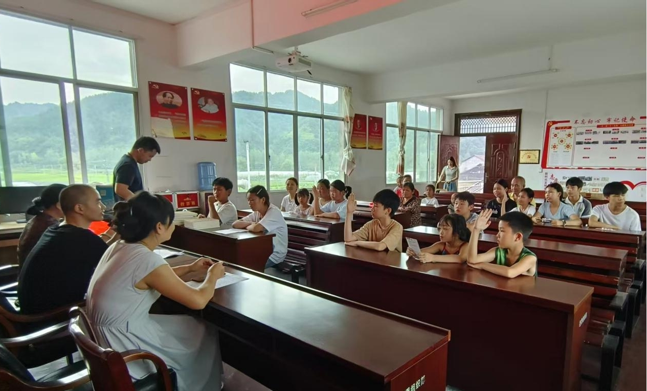 新店坪镇：讲好本土红色故事 赓续精神团结奋进