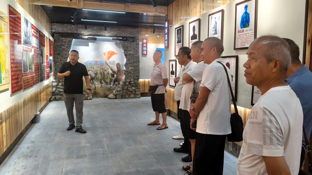 公坪镇：银辉忆初心 红色践使命