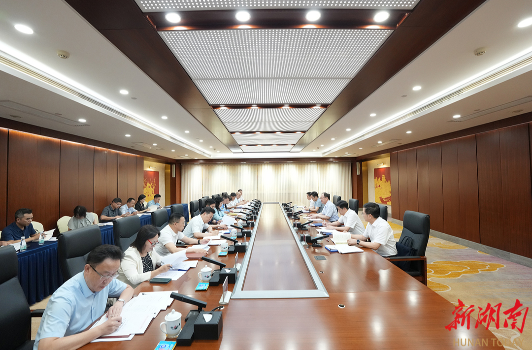 省政府专题研究学习教育查摆问题整改整治工作 毛伟明主持并讲话