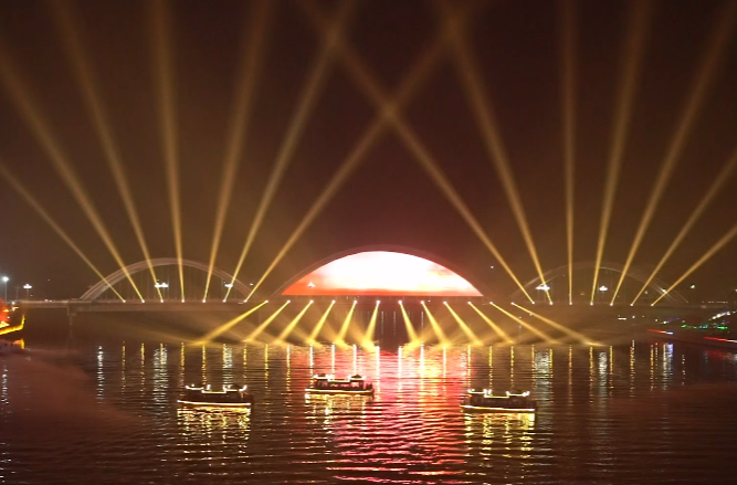 湖南芷江：一湖碧水点亮“夜经济”