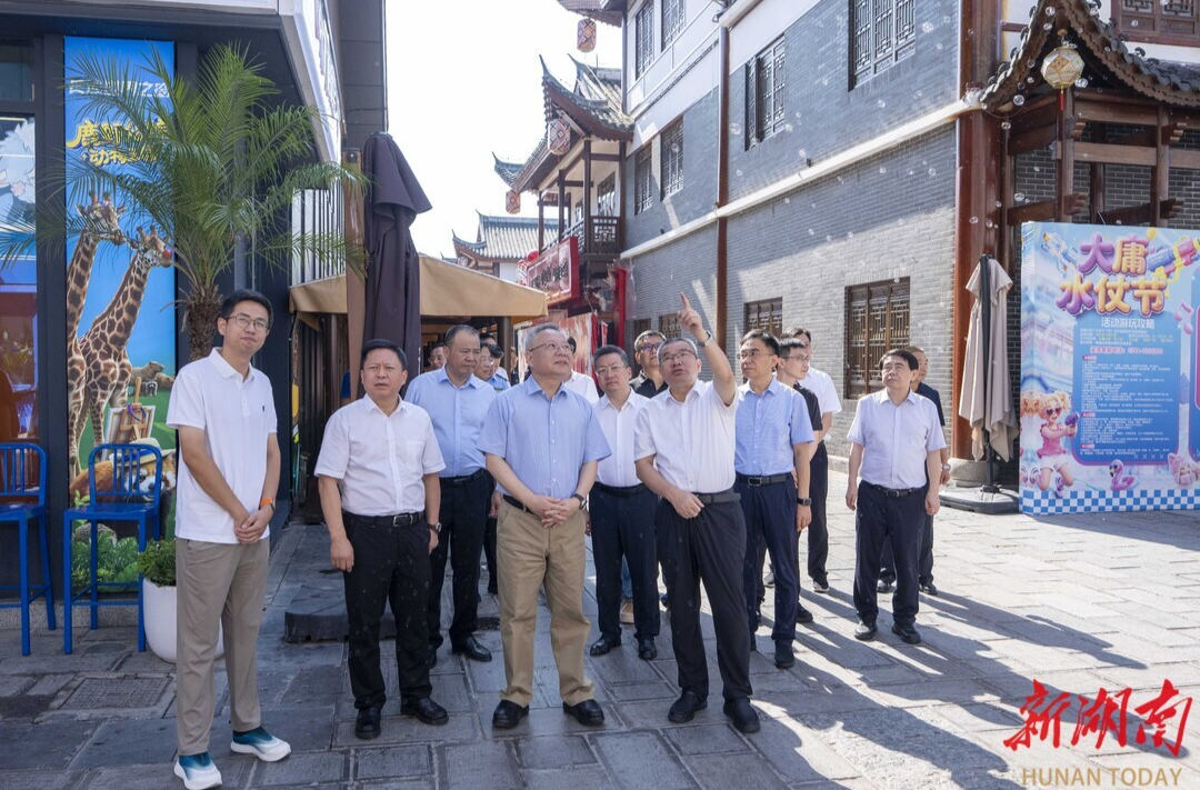 沈晓明在张家界市调研并巡查澧水