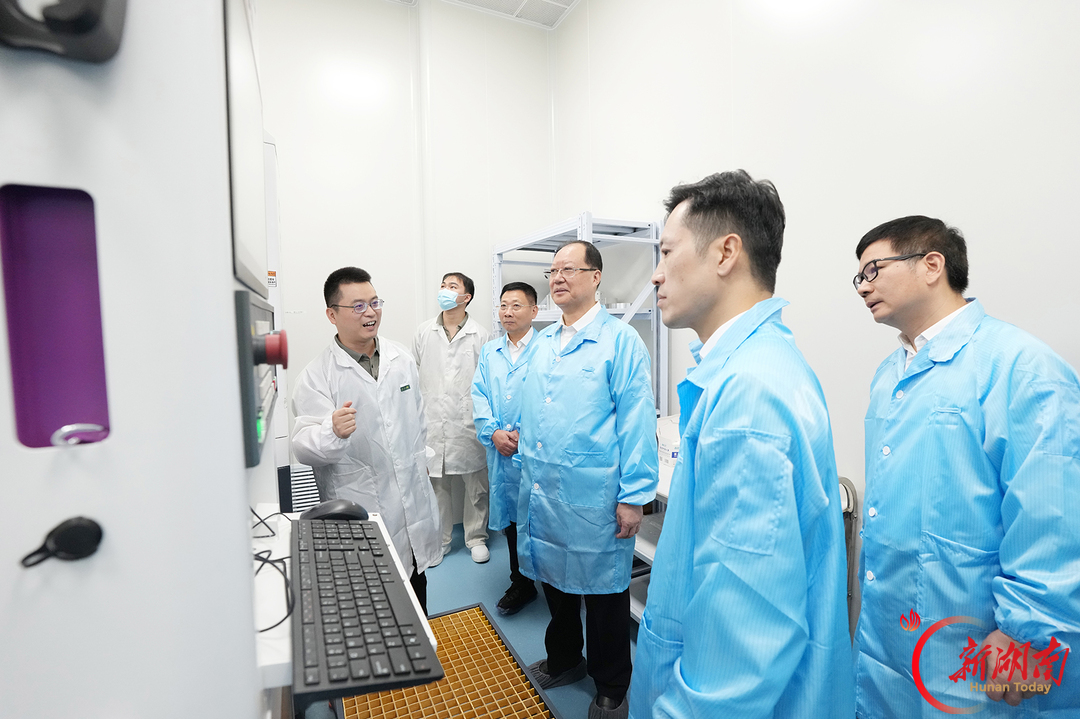毛伟明在长沙调研科产深度融合工作