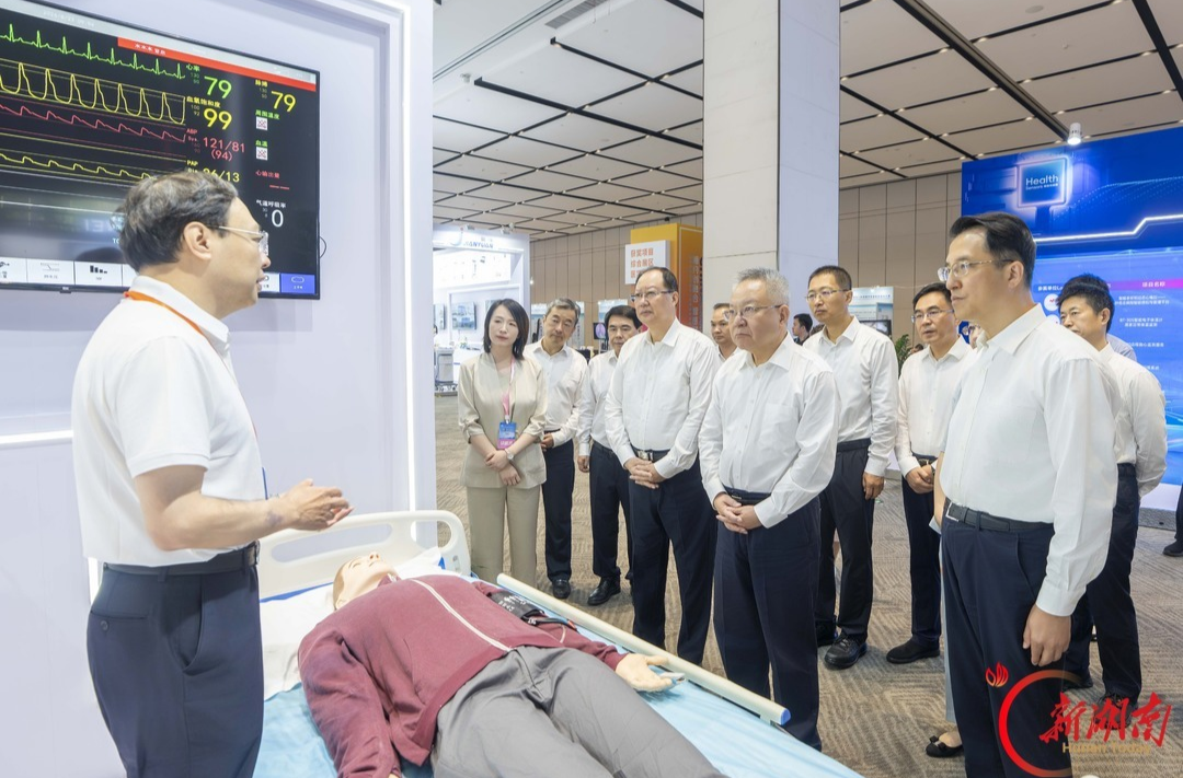2026全国医学模拟人和健康传感器智能感知大赛颁奖大会暨成果交流展在长沙举行