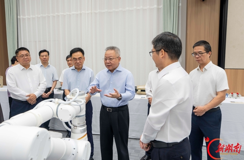 沈晓明调研湖南兴湘投资控股集团有限公司