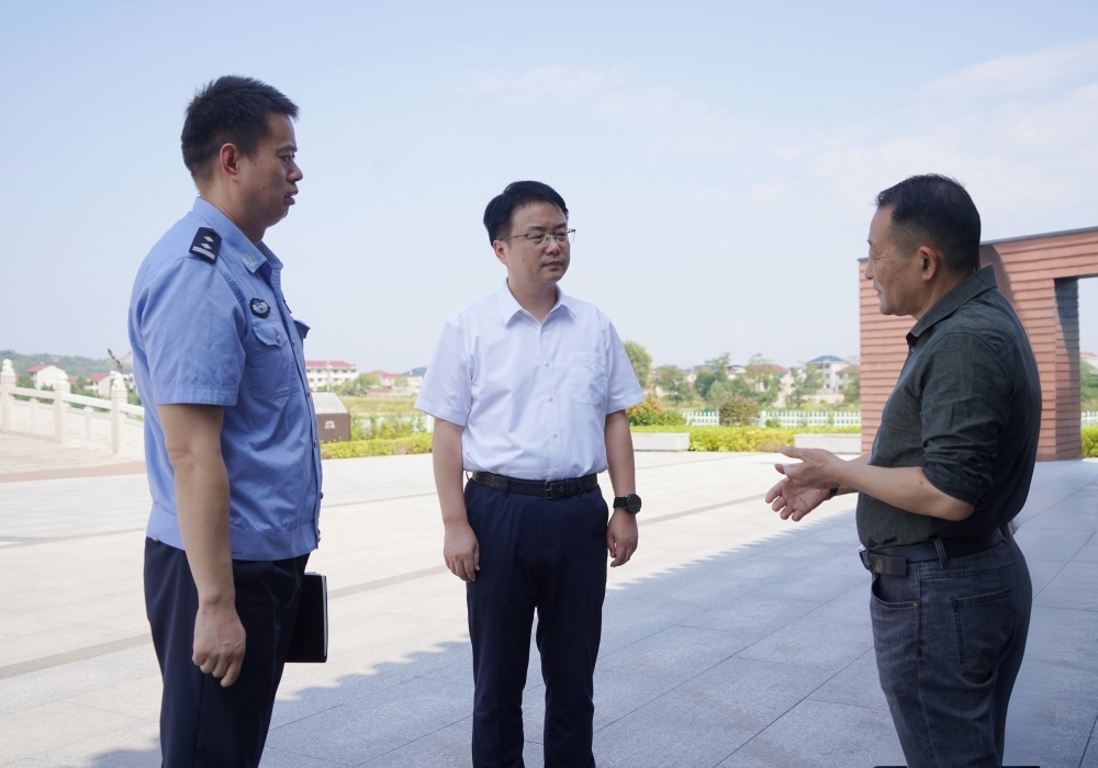 林涛督导“十一”假期安全生产、市场保供及文旅活动筹备工作