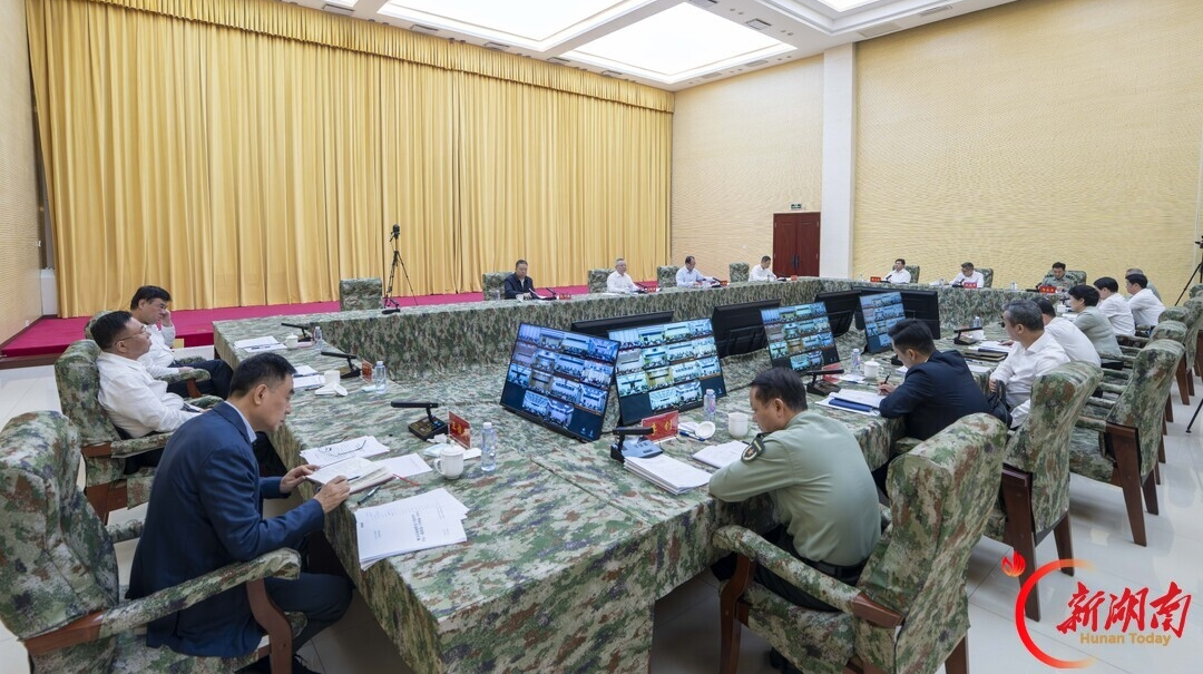 省委议军会议、省领导过“军事日”活动暨军分区（警备区）党委第一书记述职会议举行