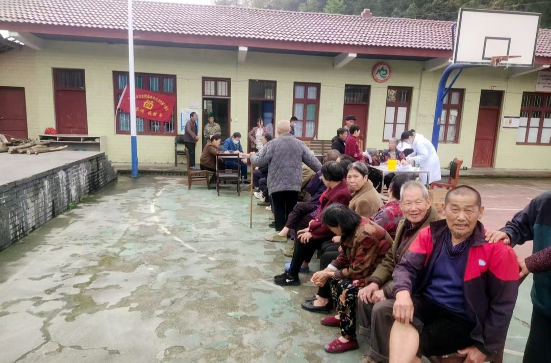 冷水溪乡冷水溪村：情暖桑榆护健康 上门体检惠民生